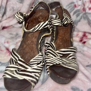 Zebra print wedges